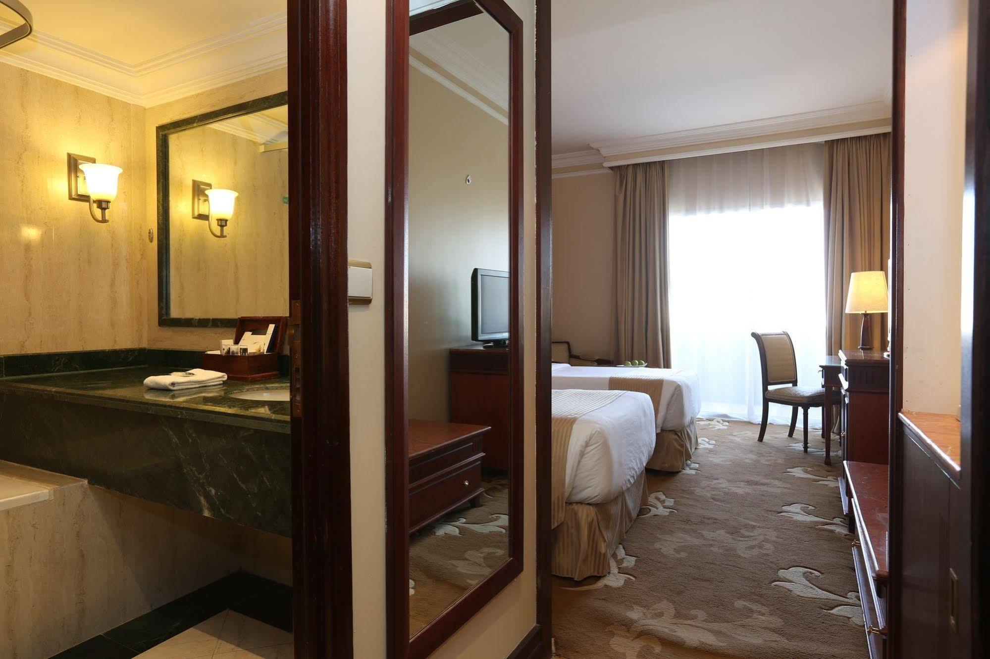 Mercure Hotel Khamis Mushayt Hamis Muşayt Dış mekan fotoğraf